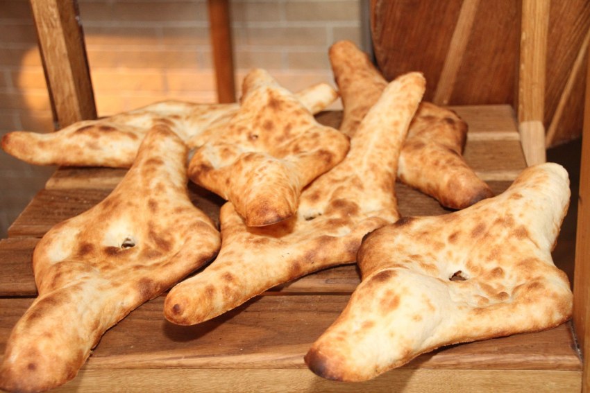 Осетинские лепешки с сыром