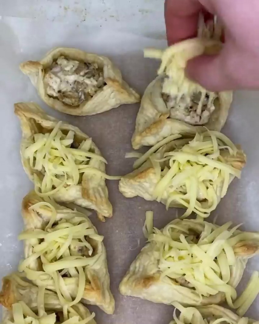 Фаршированные кабачки лодочки