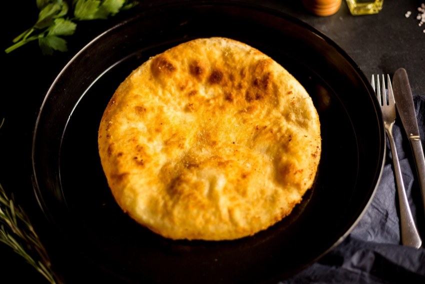 Грузинские лепешки хачапури