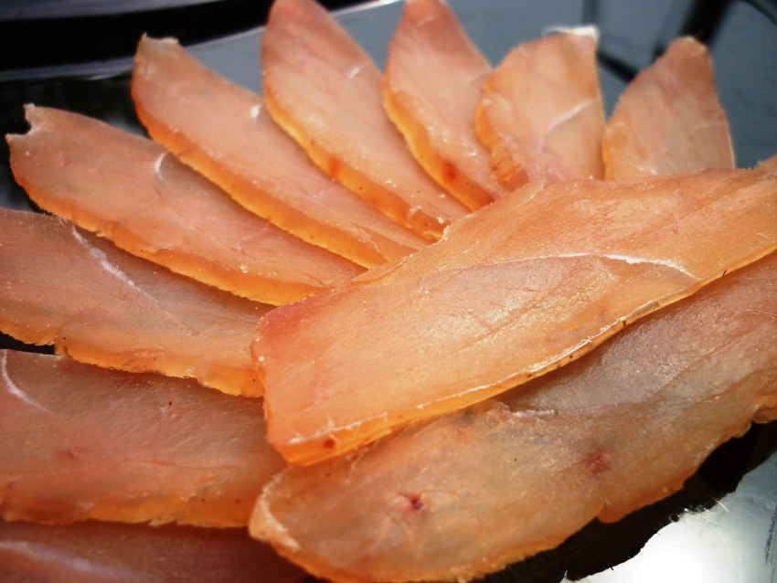 Вяленая куриная грудка карпаччо