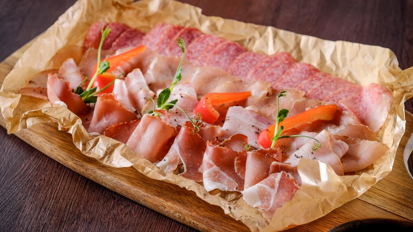 Балык из куриной грудки с коньяком