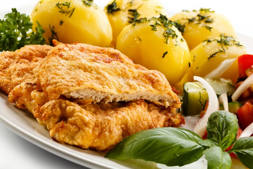 Куриная отбивная с картошкой