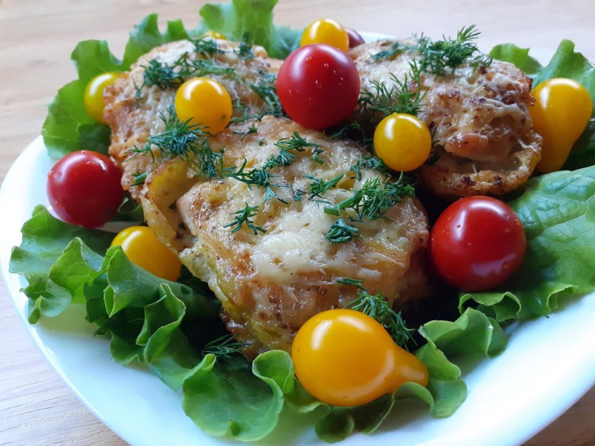 Куриная грудка под шубой с гречкой