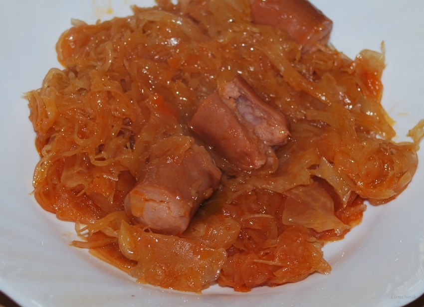 Капуста с сосисками