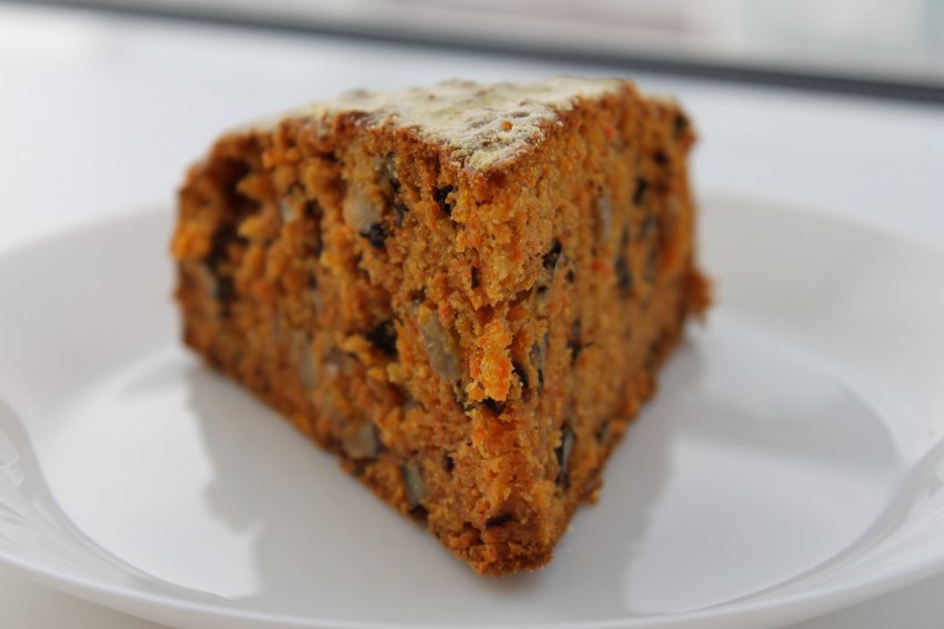 Морковный торт с ананасами