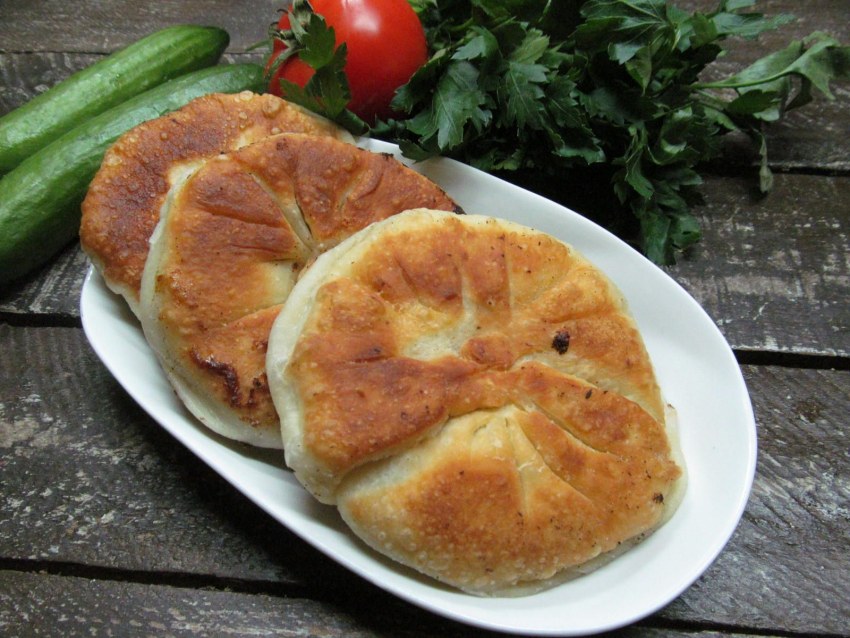 Пирожки с курицей и картошкой