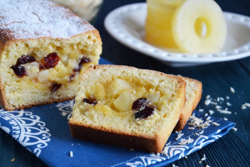 Кекс с ананасами консервированными