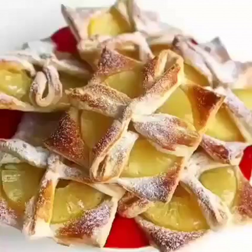 Десерт с кольцами ананаса