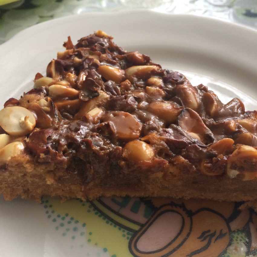 Песочный пирог с сухофруктами