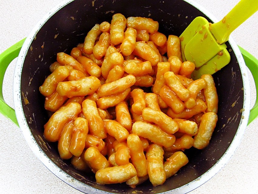 Муравейник с кукурузными палочками