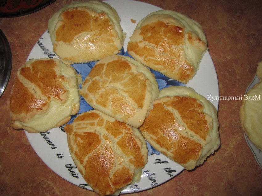 Насыпной пирог с творогом и ягодами