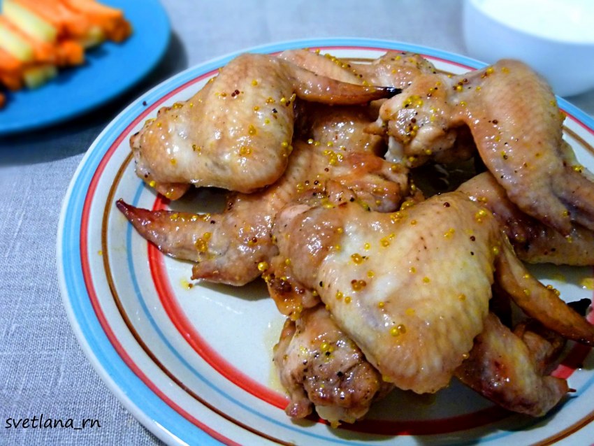 Крылышки с овощами