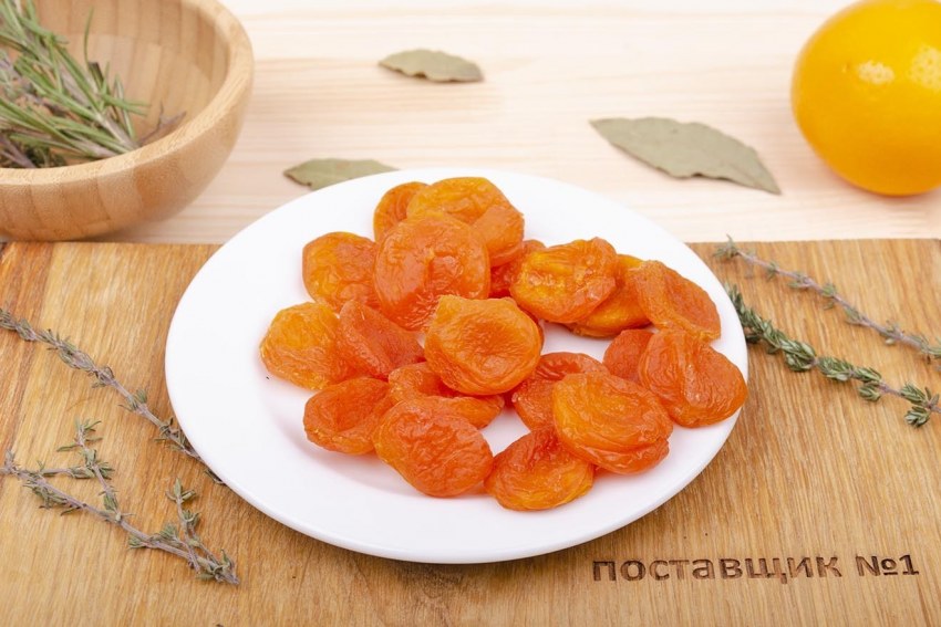 Компот из сухофруктов в бутылке