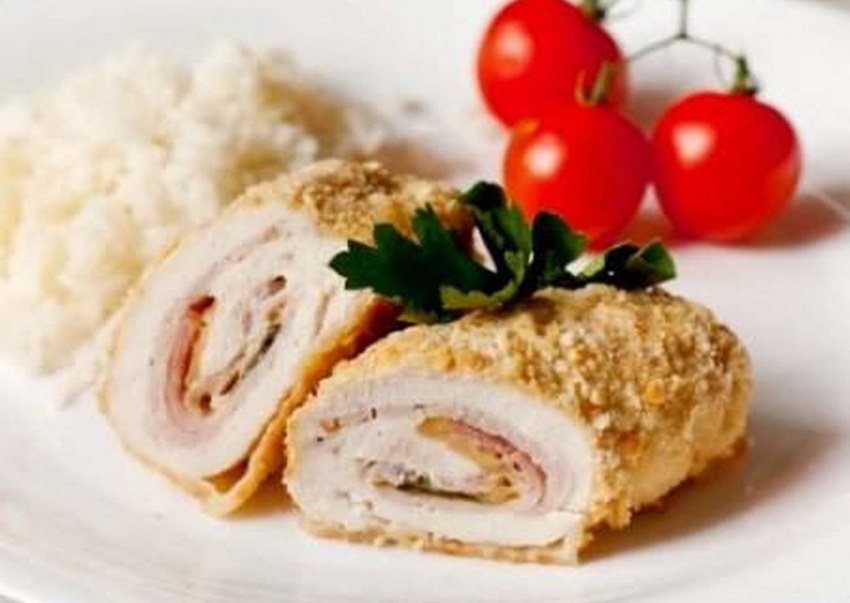 Круассан с ветчиной и яйцом