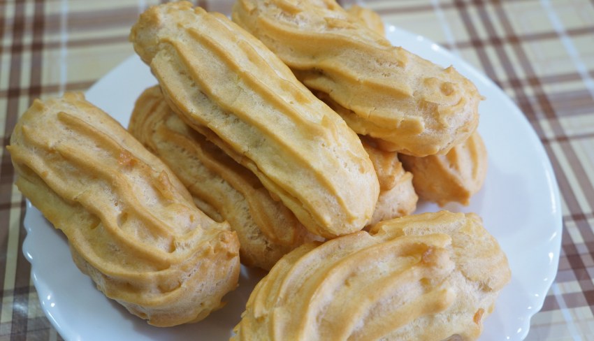 Мини эклеры со сгущенкой