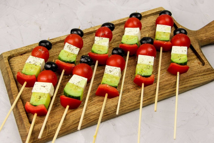 Канапе с оливками