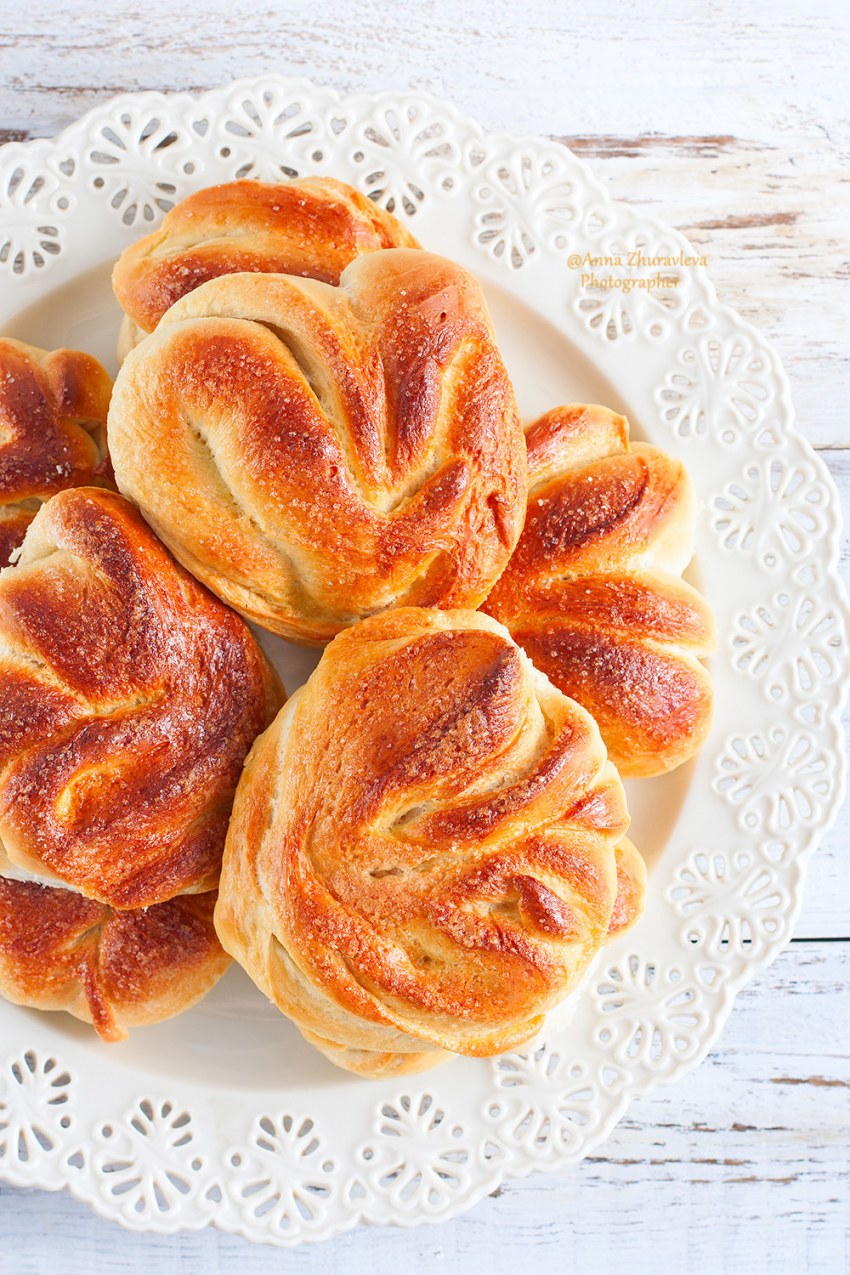 Домашние булочки с сахаром