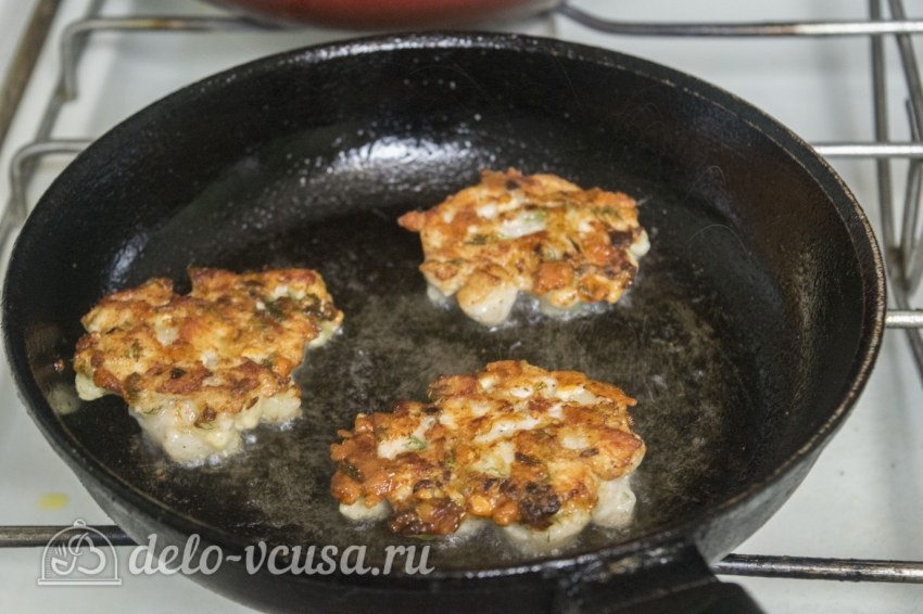 Куриные котлеты с яйцом и майонезом