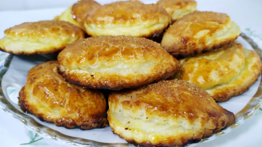 Сочники с творогом из песочного