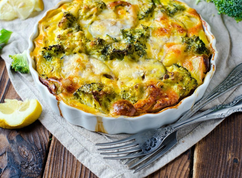 Запеканка с брокколи и курицей в духовке