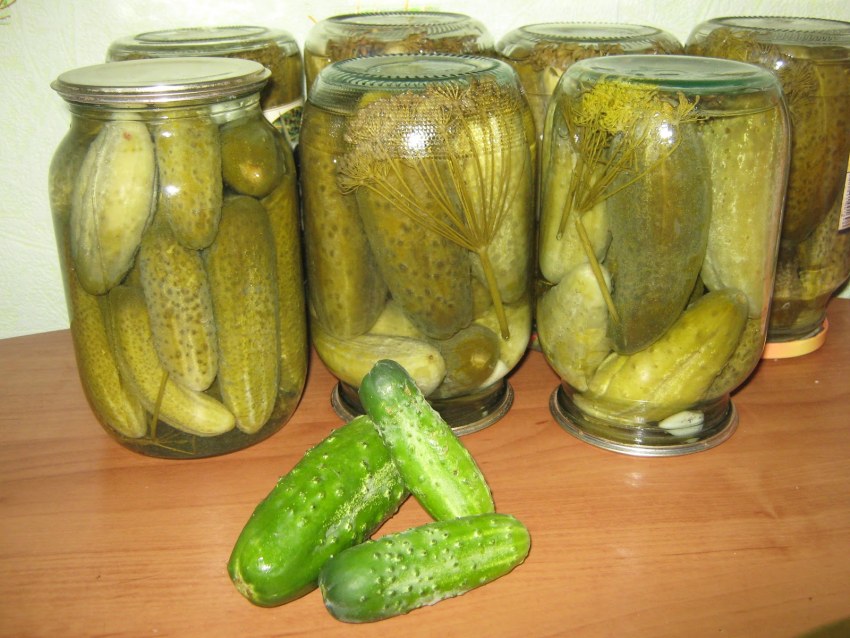 Огурцы консервированные резаные