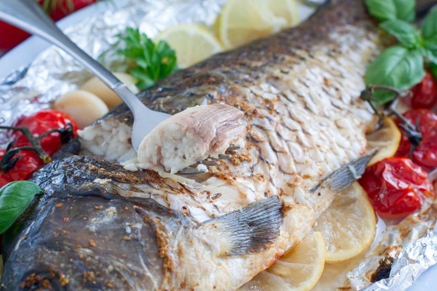 Рыба в духовке кусочками