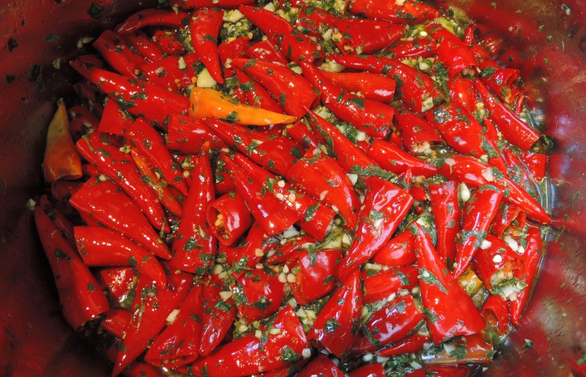 Перец острый маринованный купить в СПБ