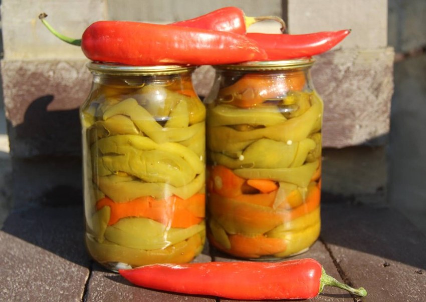 Перец стручковый Горький маринованный