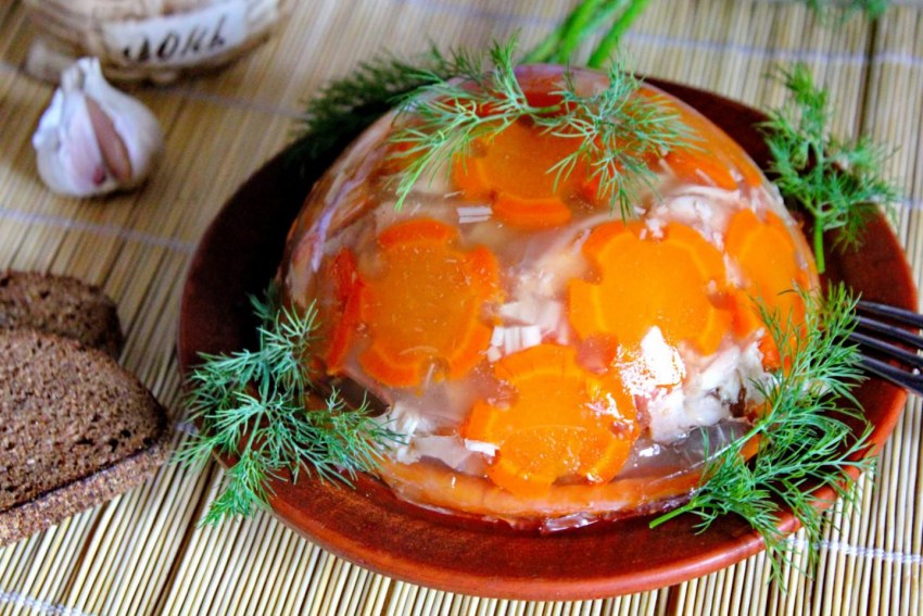Куриное заливное