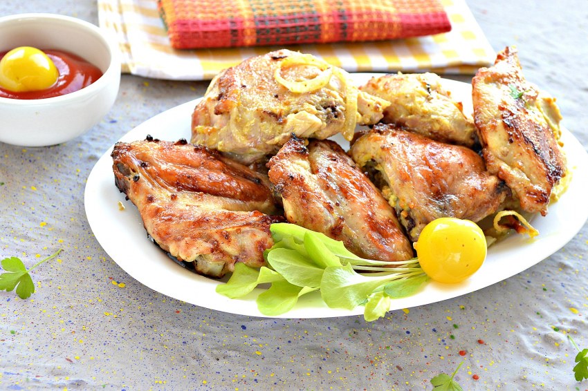 Куриные лепешки из грудки с сыром