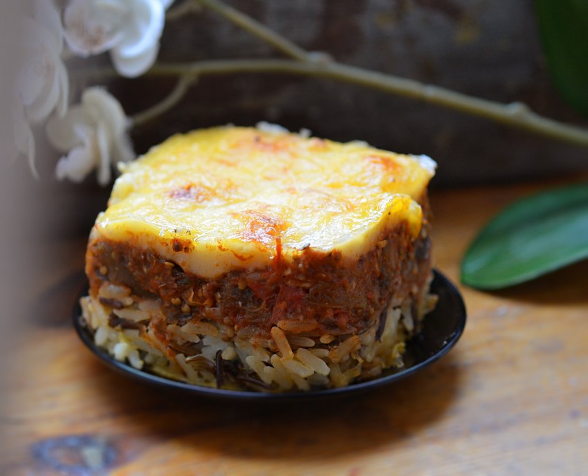 Куриное филе с баклажанами и помидорами в духовке