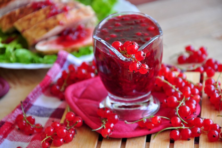 Курица в кисло-сладком соусе с кунжутом