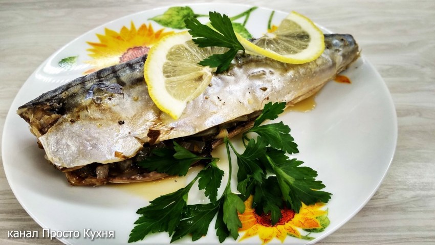 Скумбрия в духовке с сыром