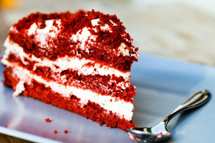 Торта "красный бархат" (Red Velvet).