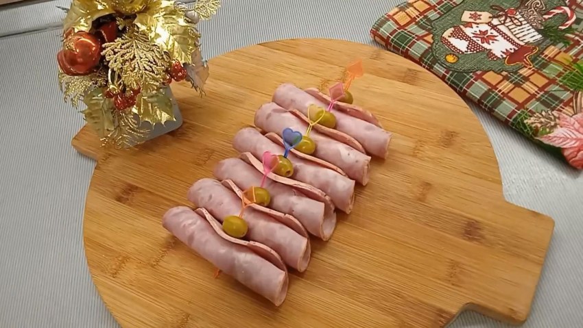Букет из колбасы