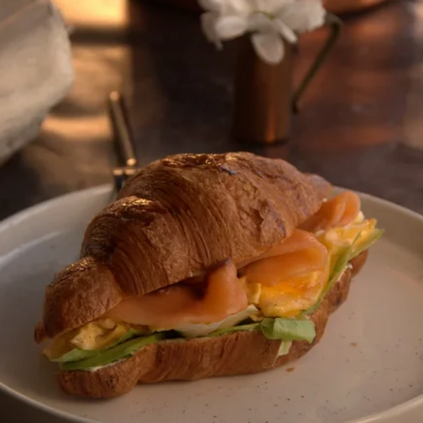 ВКУСВИЛЛ круассан с лососем