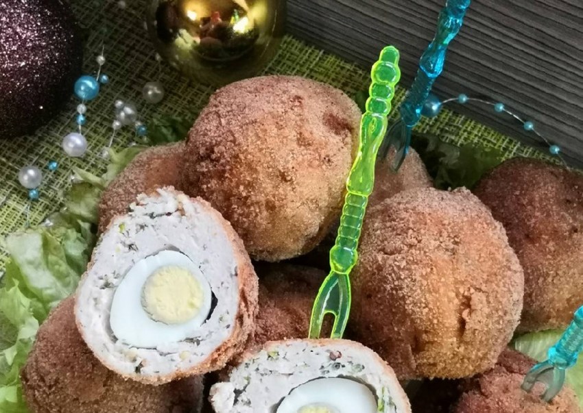 Яйцо в булочке в духовке