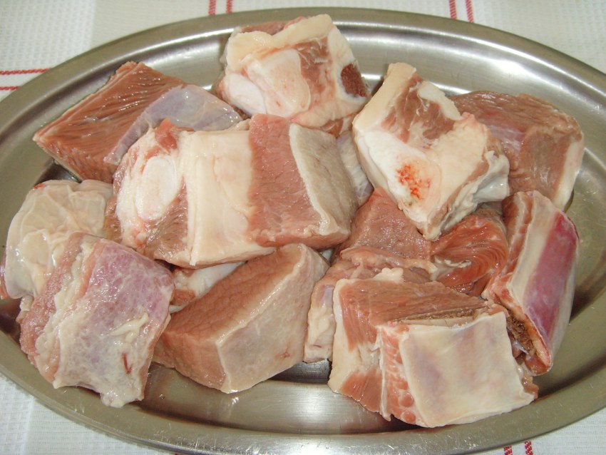 Грудинка свиная копченая