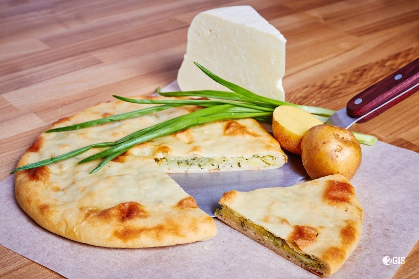 Сулугуни с кинзой