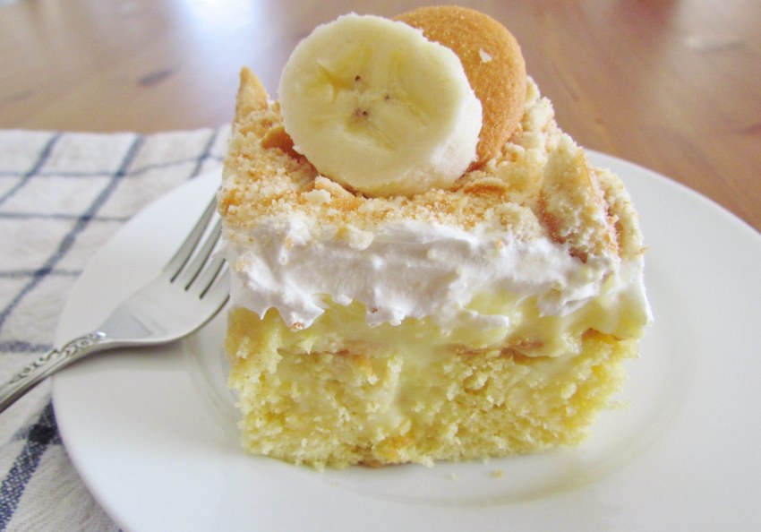 Banana Pudding poke Cake