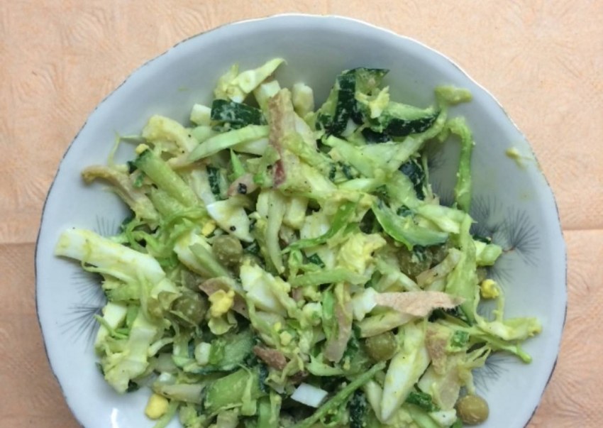 Морской салат (кальмар, креветки, осьминог, мидии)