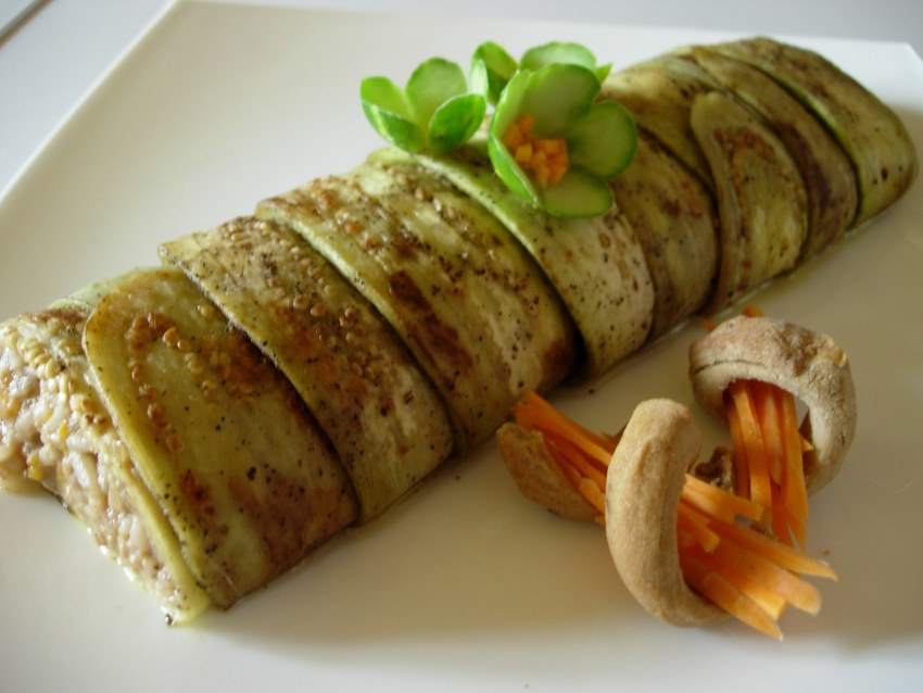 Рулет из трески с овощами