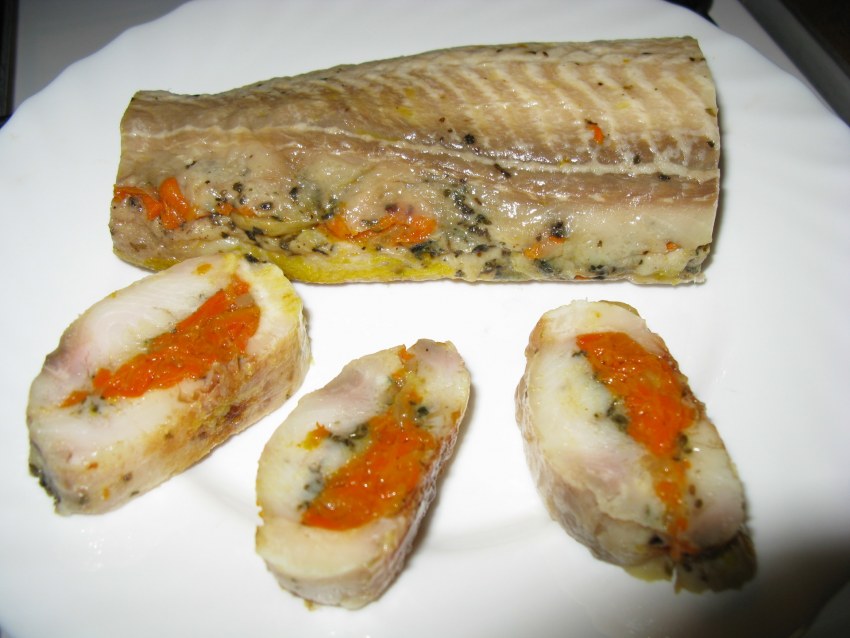 Блинные рулетики с семгой