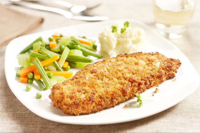 Куриная отбивная в сырной корочке