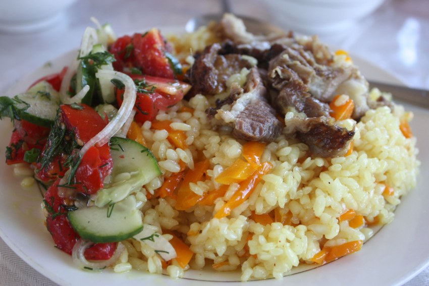Плов в мультиварке с курицей