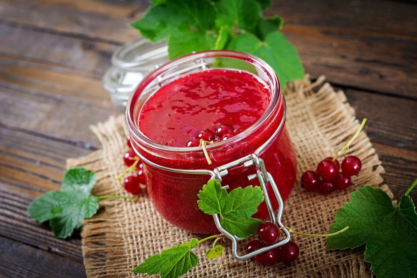 Салат из красной смородины