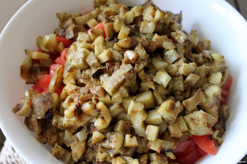 Салат с чечевицей и курицей