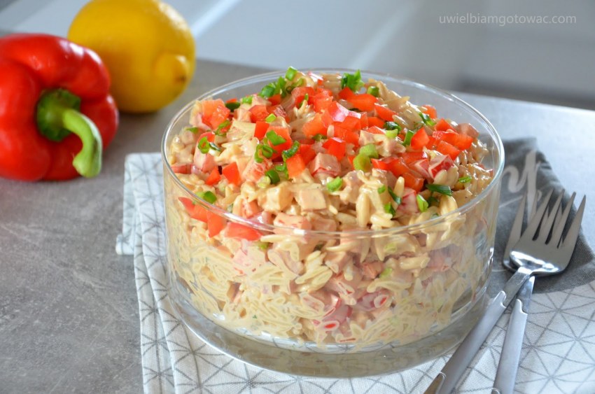 Салат Гавайский с ананасами