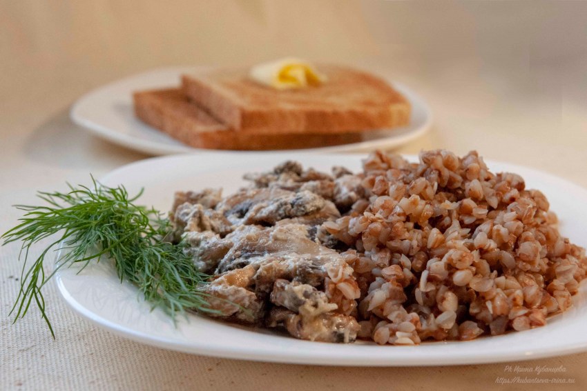 Гречка с корнишонами