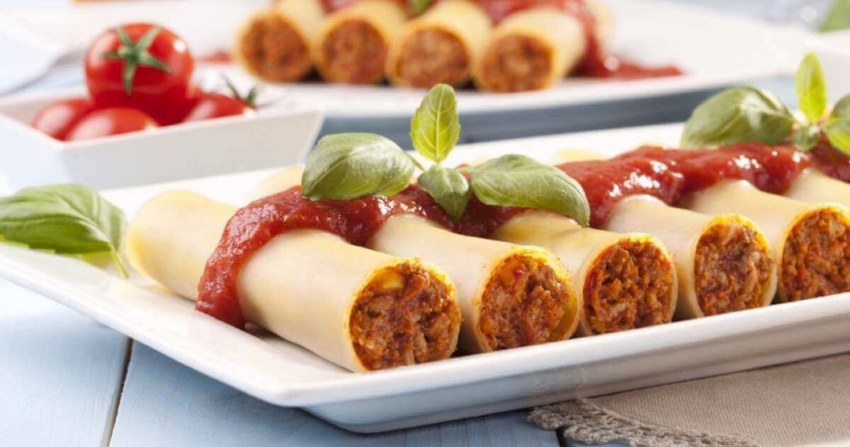 Каннеллони с фаршем и сыром в духовке